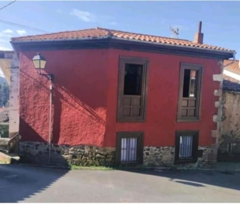 Vila La Casina Roja - Santolaya De Cabranes Arboleya Exteriér fotografie
